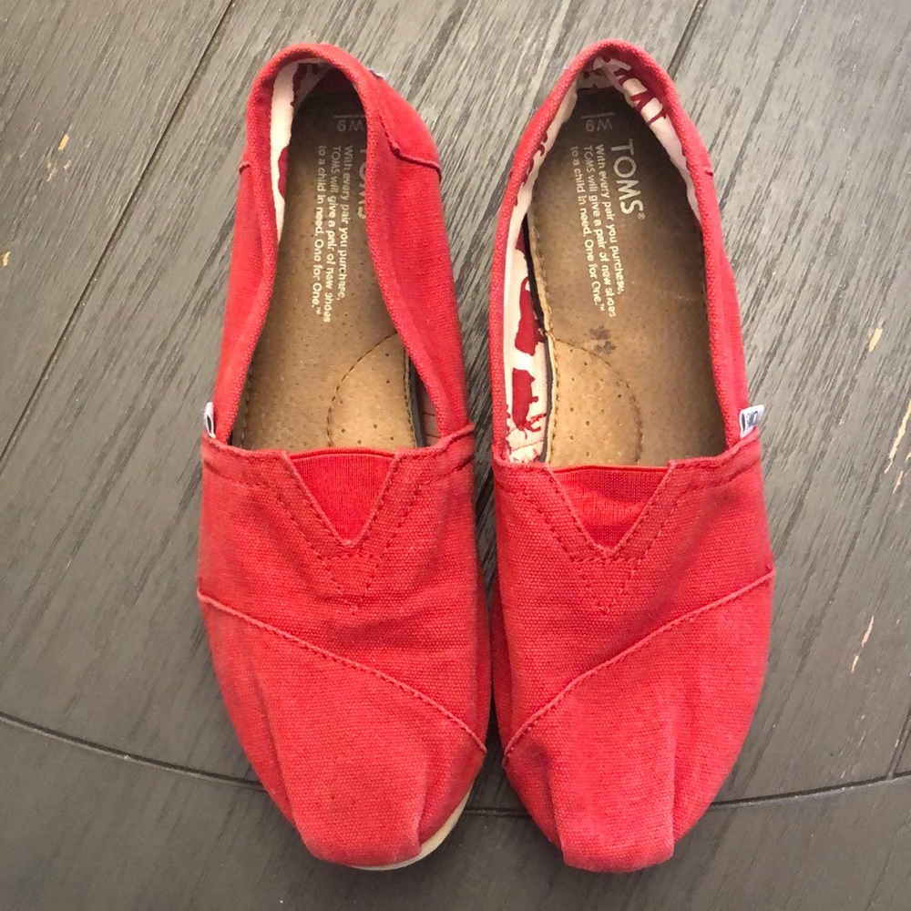 Red Toms